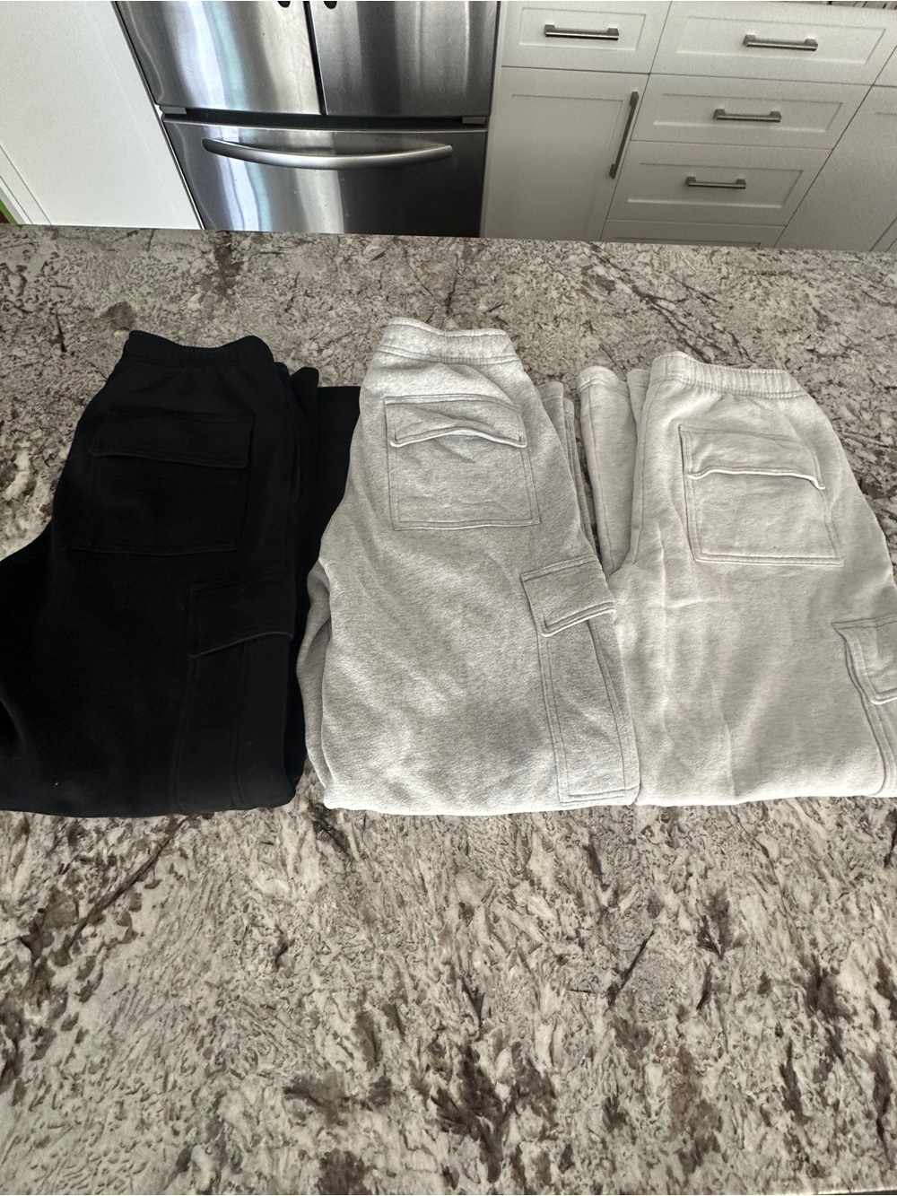 (DEAL) ARITZIA CARGO SWEATS